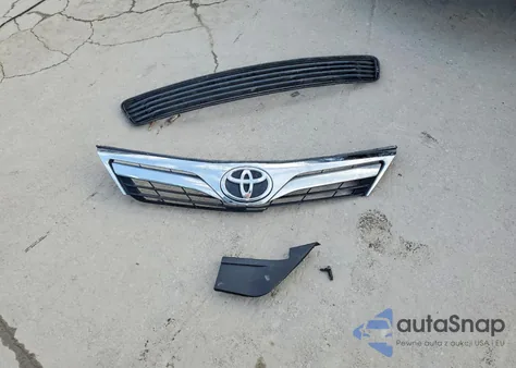 2012 Toyota Camry Base z USA, uszkodzony, nr VIN 4T1BF1FK8CU579477